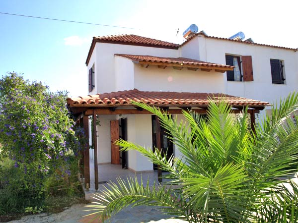 House close to sea for rent. ID 001-198