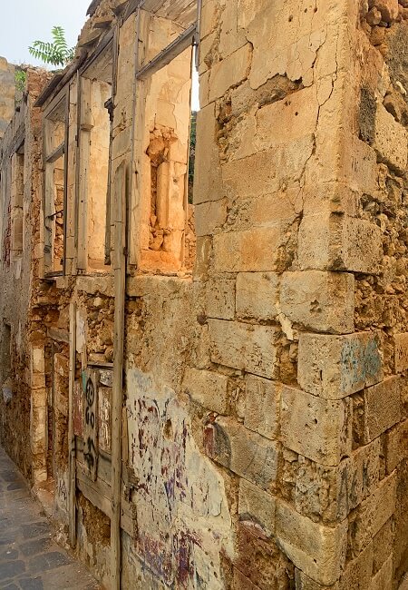 Building in the Old Town of Chania for sale. ID 05-2760
