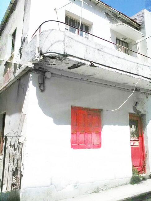 Land with old residence for sale in a prime location in Chania city center. ID 04-1187