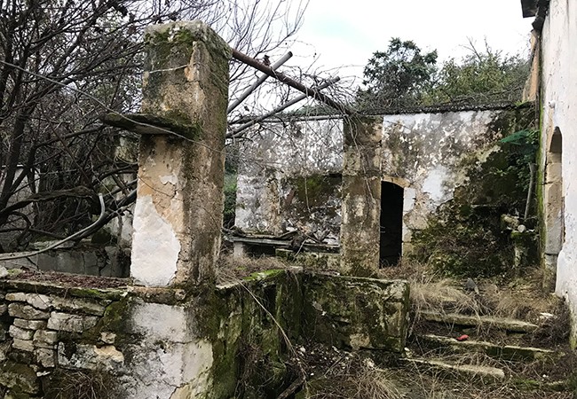 Old traditional stone house in Chania. ID 05-2743