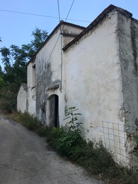 Old traditional house for Sale in Crete. ID 05-2734