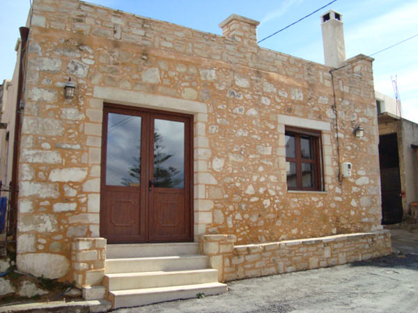 Stone house for sale in Rethymnon. ID 15-160