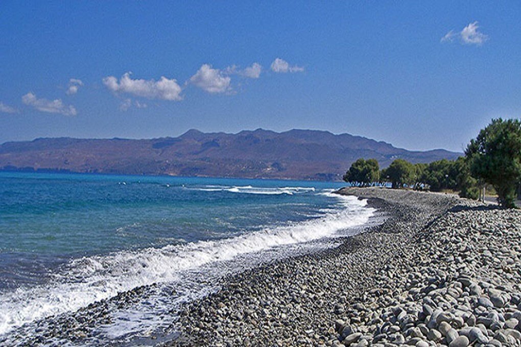 Sea front plot for sale in Crete. ID 03-1642