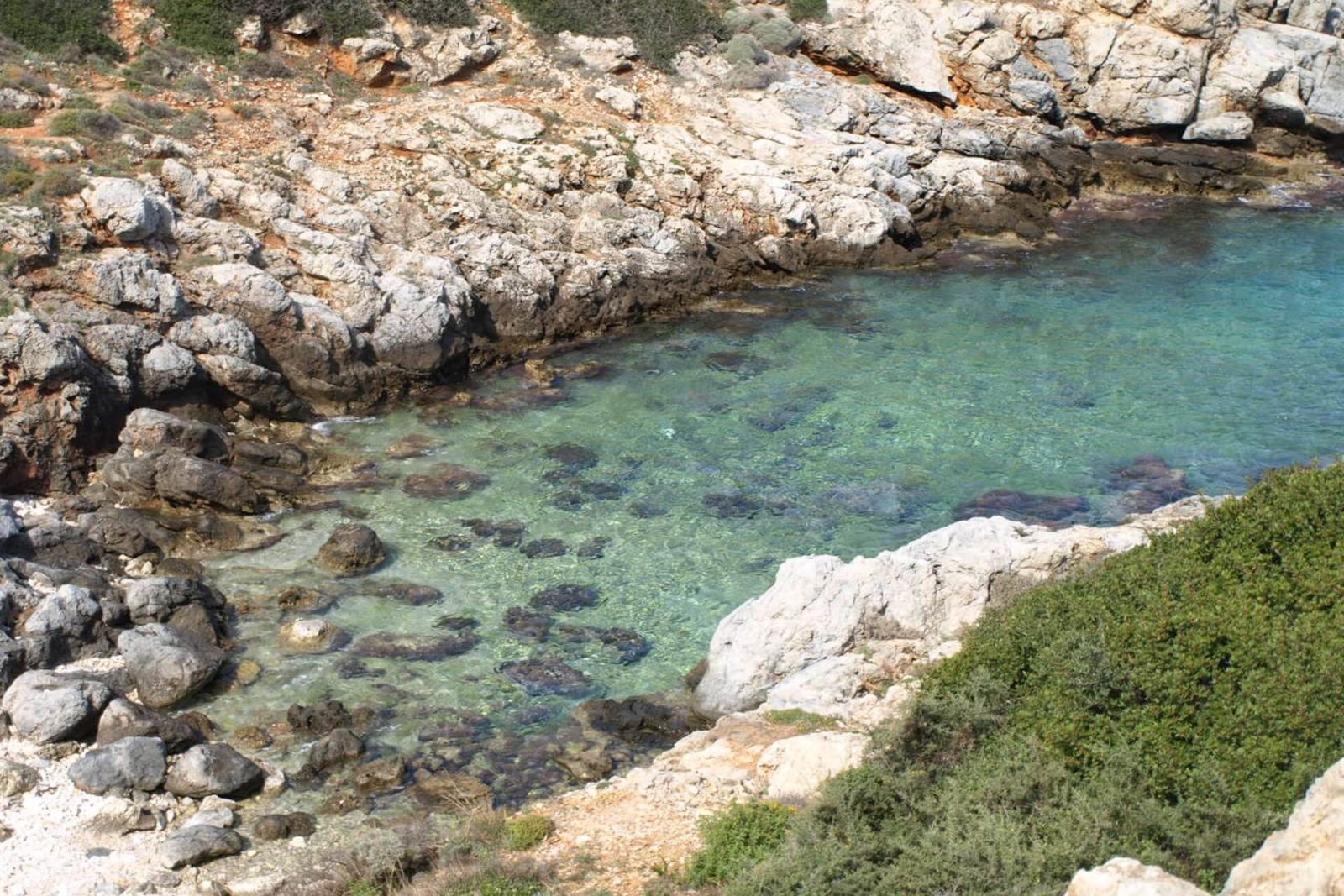 Seafront plot for sale. ID 03-1504