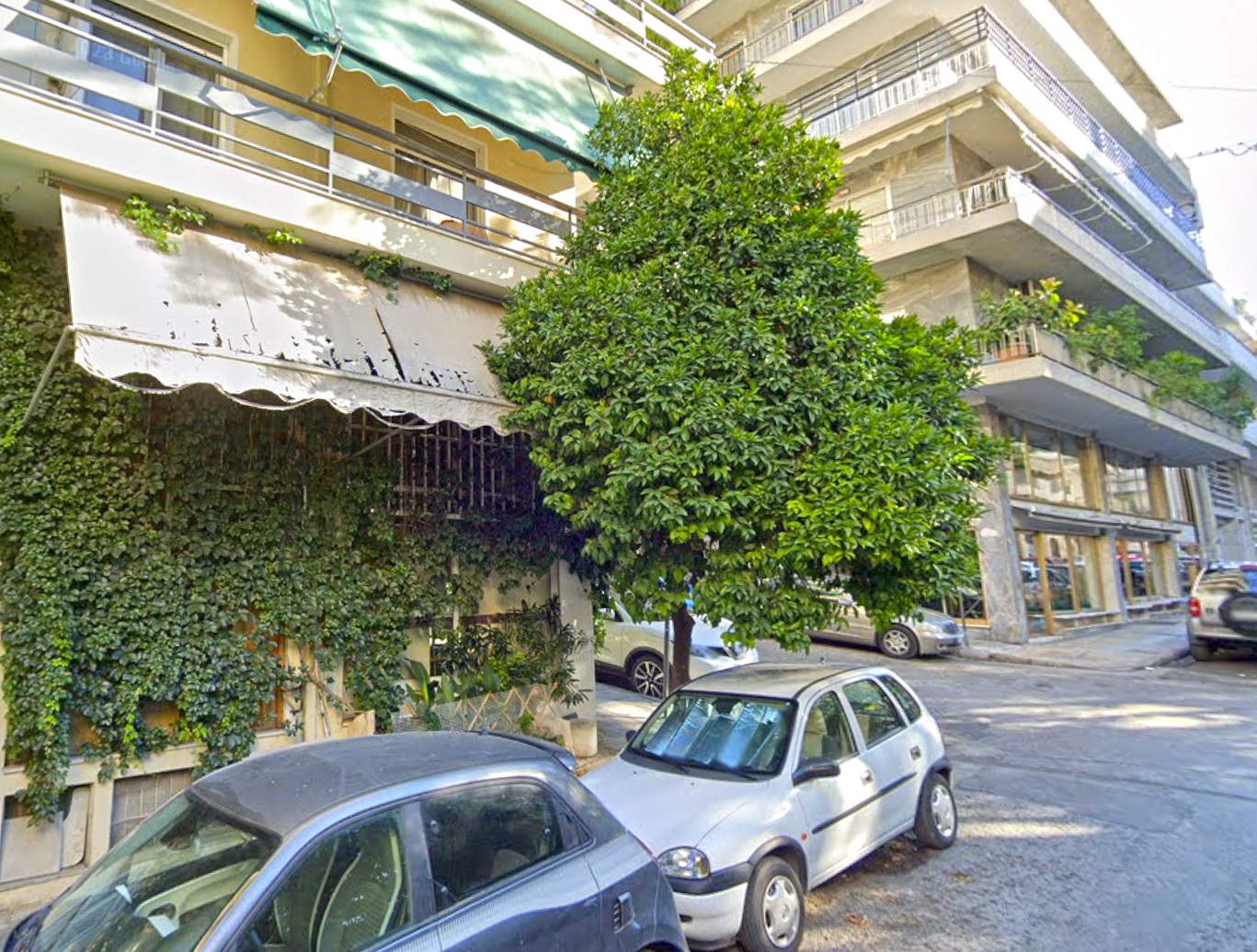 Commercial Space for sale in Koukaki. ID AC-184