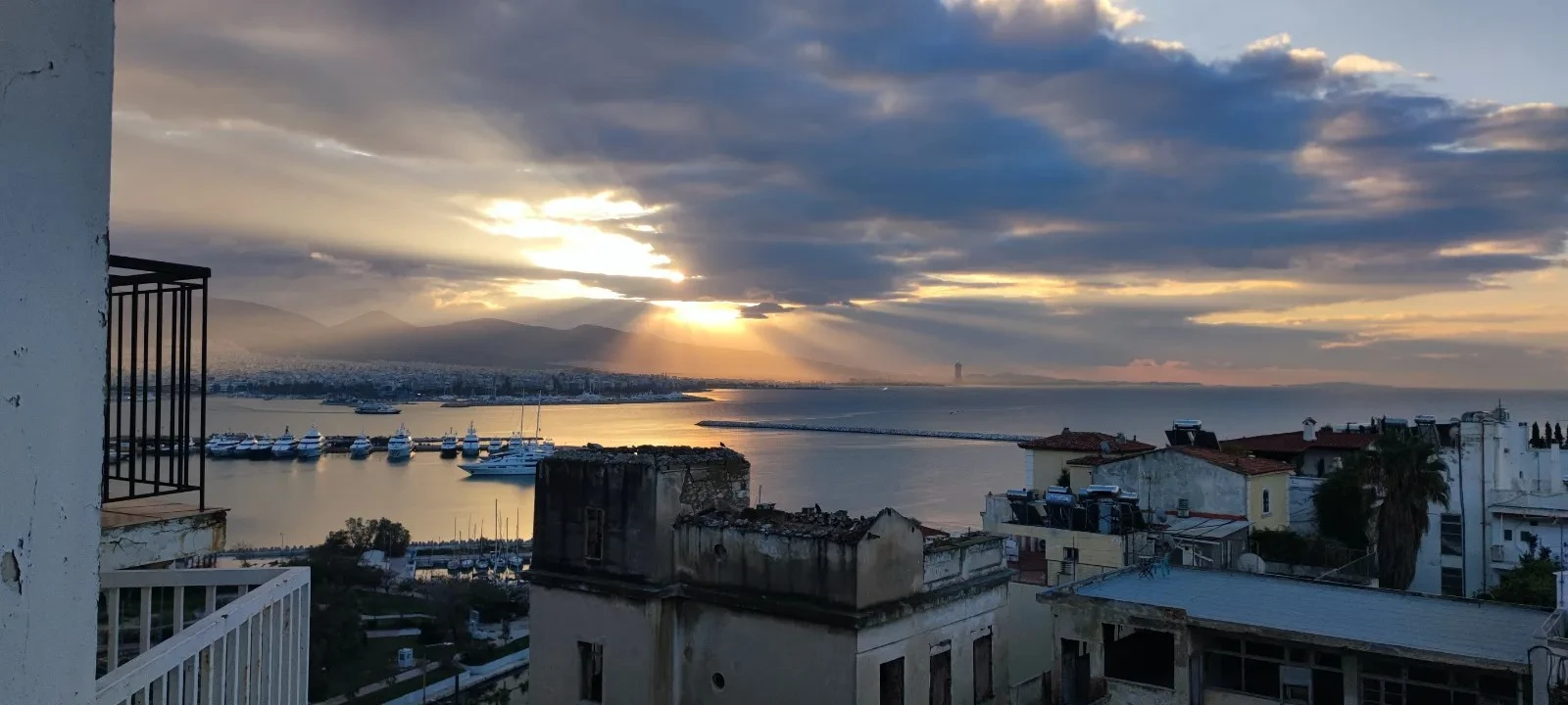 Seaview Penthouse for sale in Piraeus Kastella. ID A4-12343