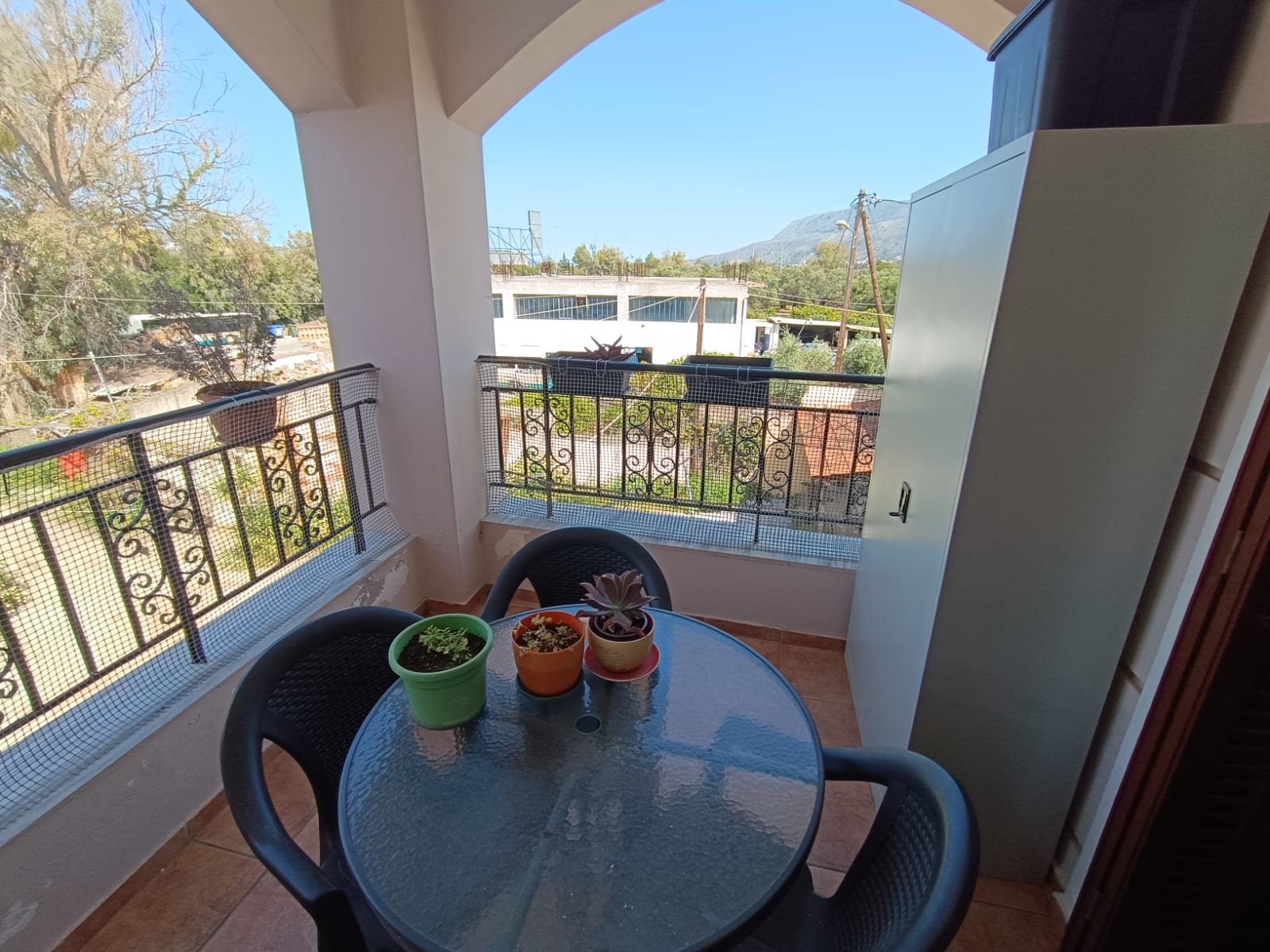 A first floor apartment with 2 bedrooms  in Mournies