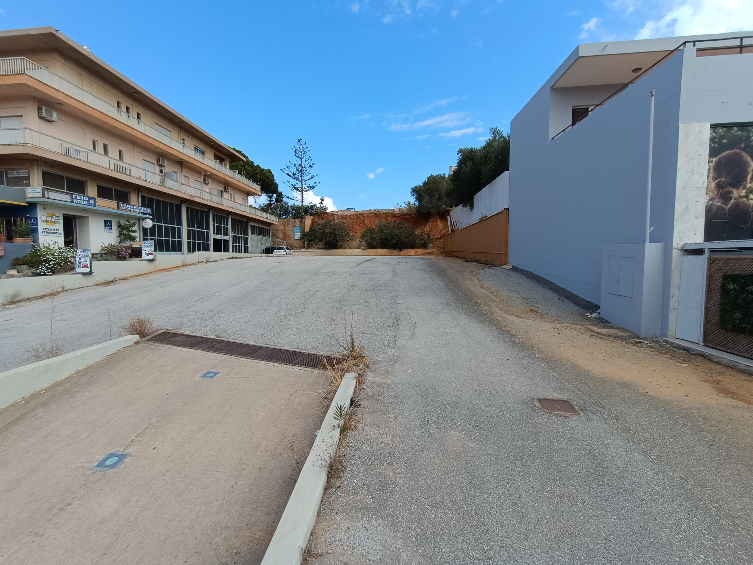 Plot within settlement in Parigoria- Daratso, Nea Kydonia