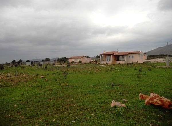 Luxurious villa with guest room