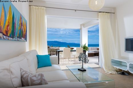 Seafront apartment in a complex in Maleme