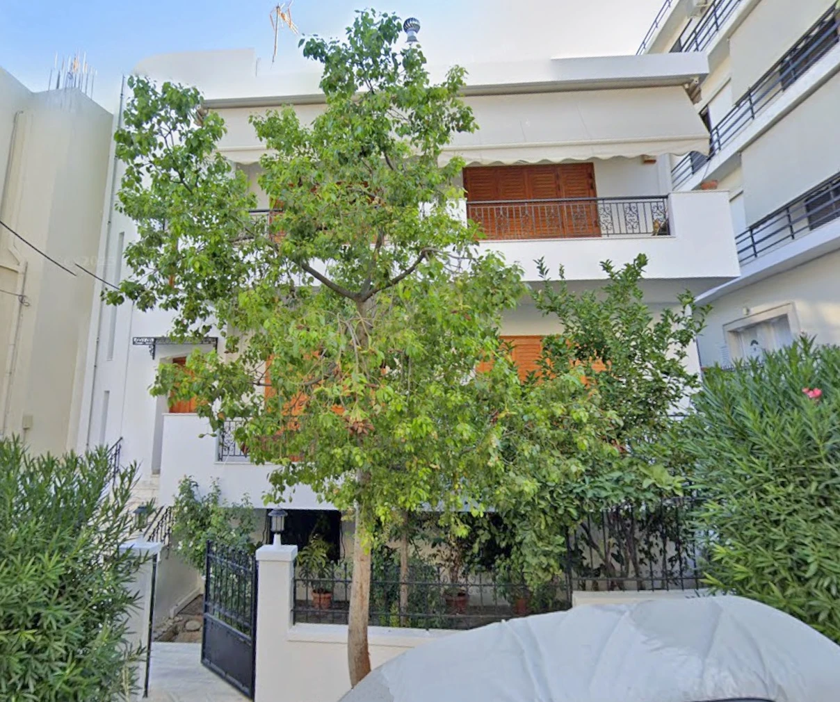 Three Bedroom Apartment for sale in Alimos. ID A4-1235