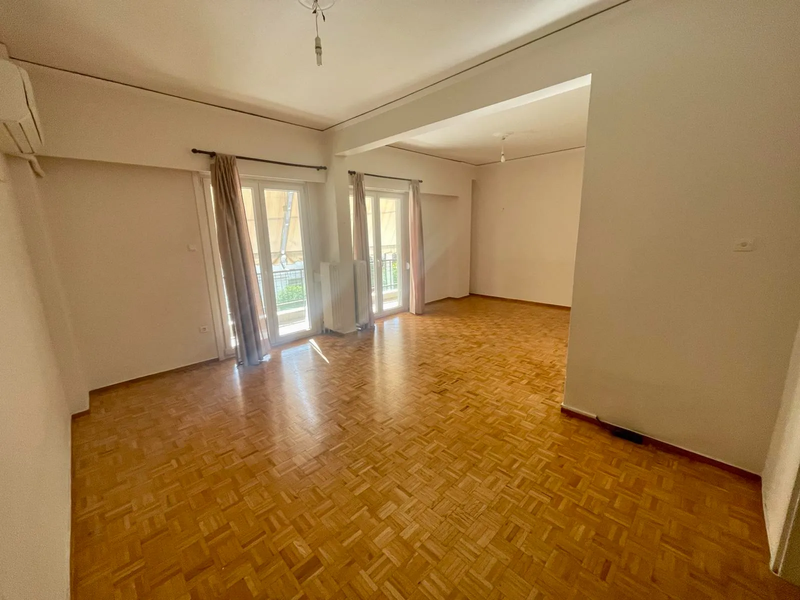 Apartment with Two Bedrooms for sale in Athens. ID A4-8745