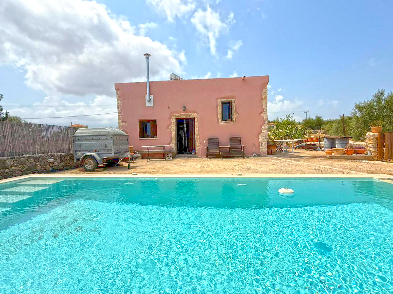 Detached Stone House in Apokoronas for sale. ID 04-11244