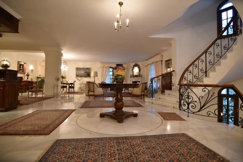 Villa for sale in Glyfada. ID Av-900