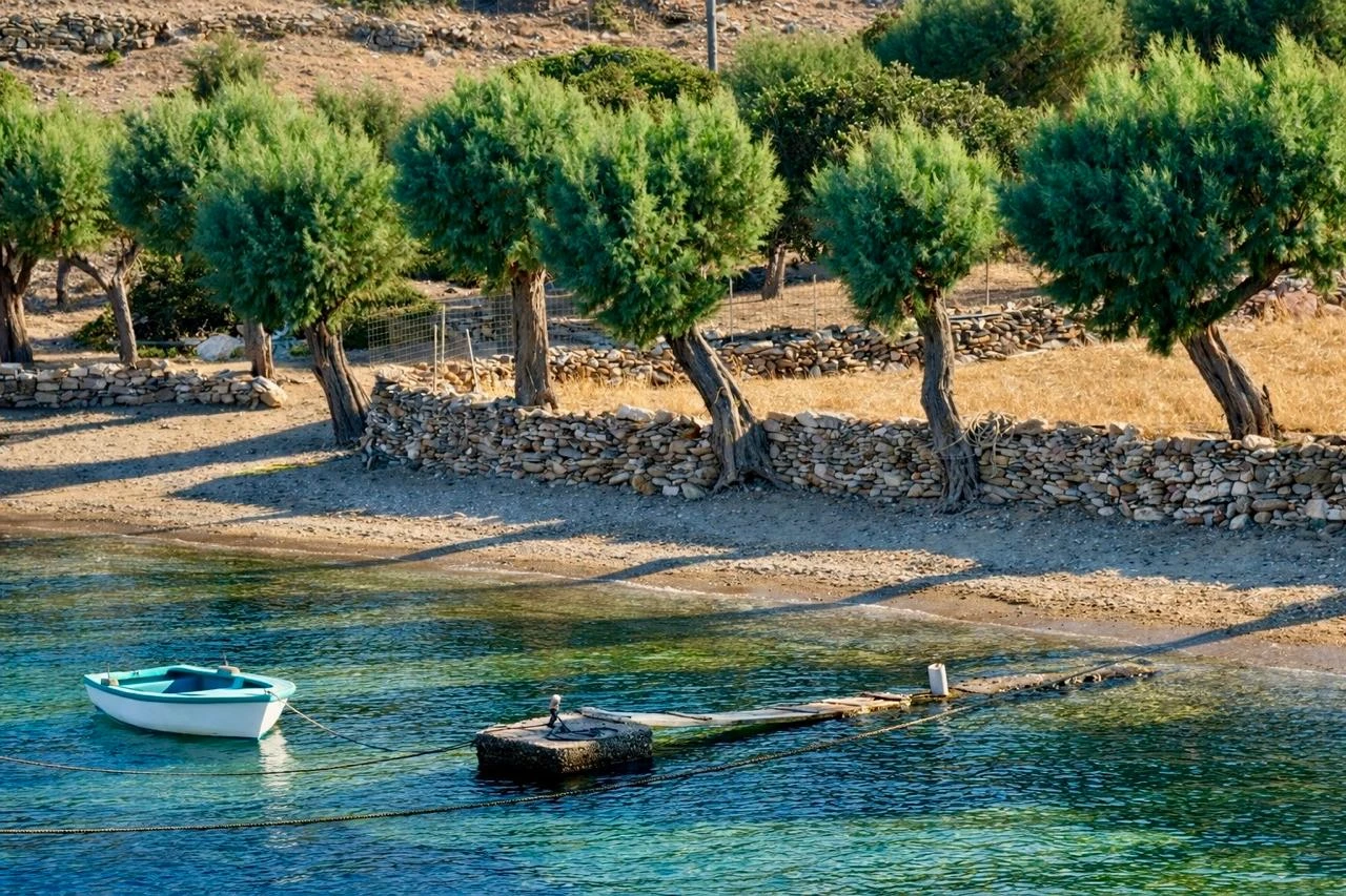 Seafront Land for Hotel Development in Chania. ID 03-3355