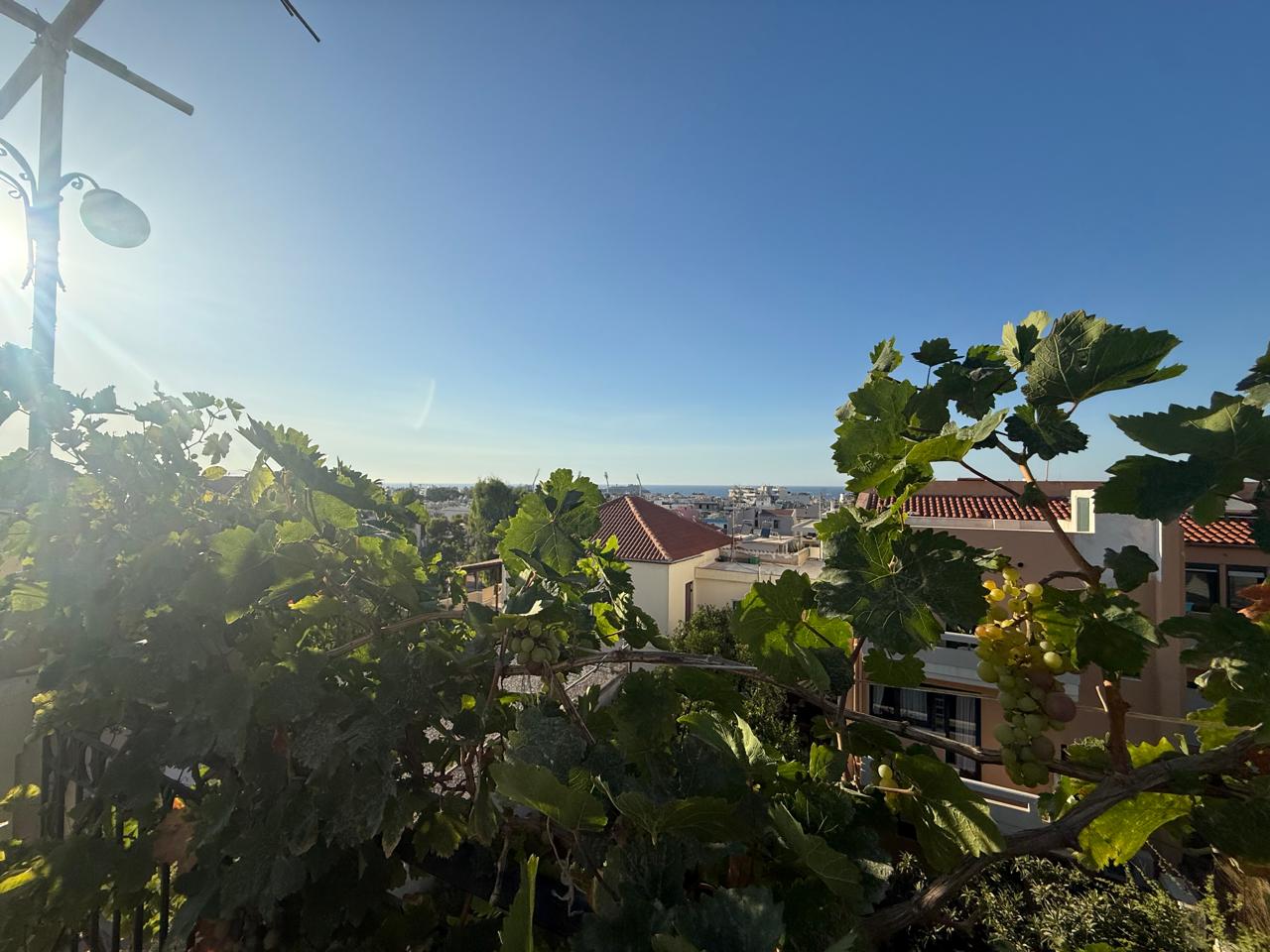 Seaview Two Bedroom Apartment in Chania Dikastiria for rent. ID 001-1345