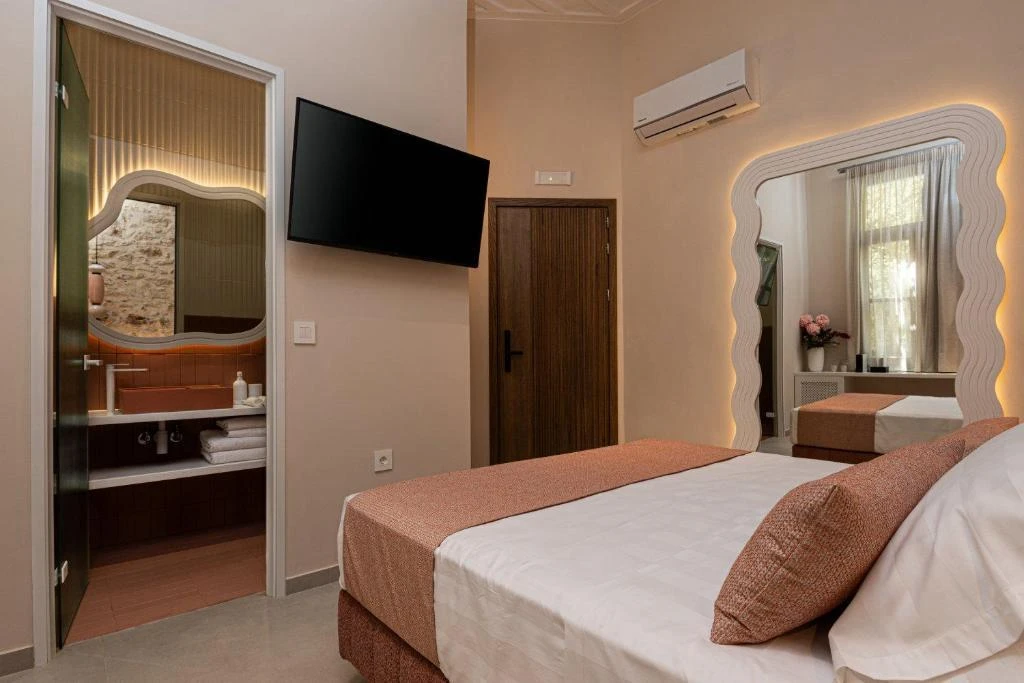 Boutique Hotel Business for sale in Chania. ID 06-611