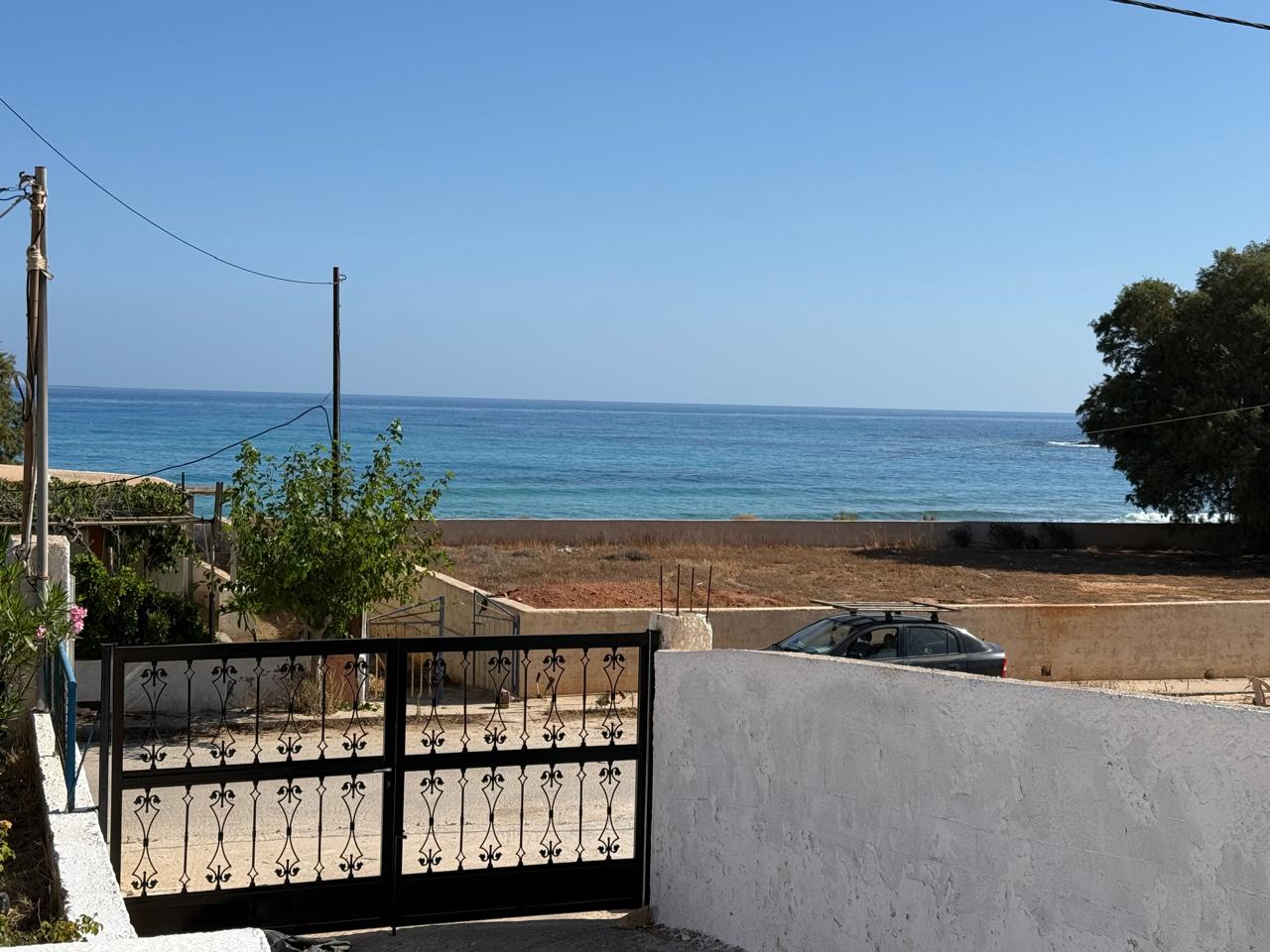 Seaside House for sale in Stavros Akrotiri. ID 04-10967
