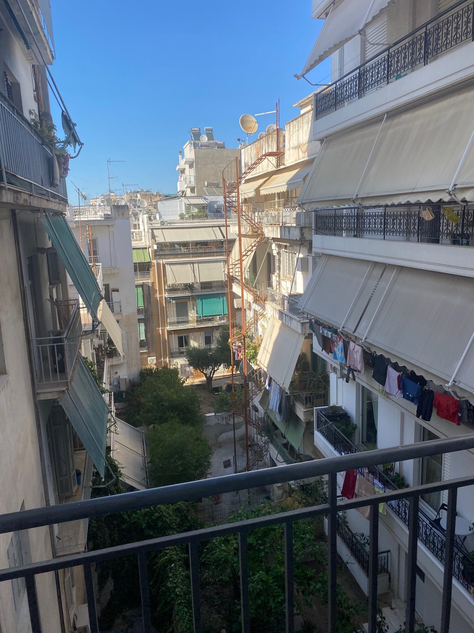 Studio in Athens City Center for sale. ID A4-10597