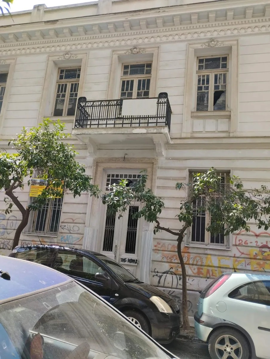 Building for rent in Kypseli. ID A01-1390