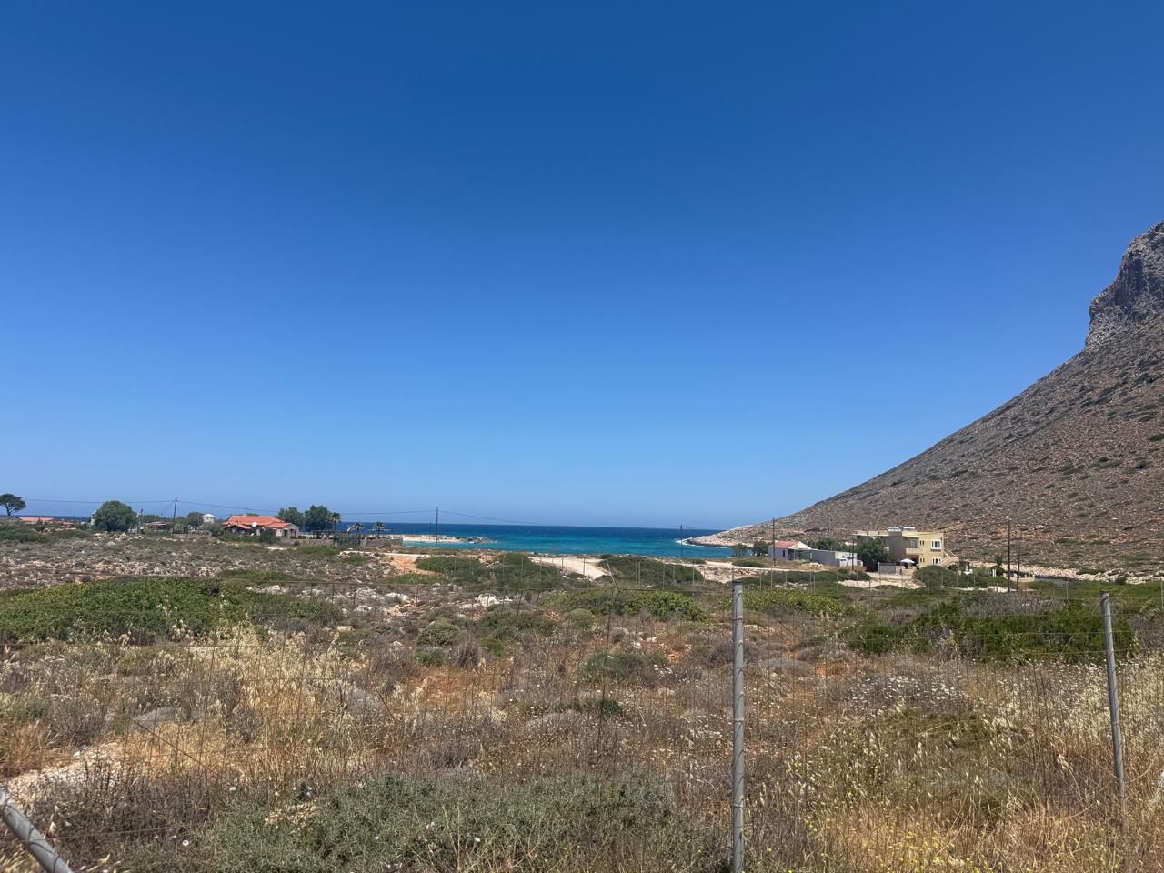 Seaview Plot with Bulding Permit for sale in Akrotiri. ID 03-3256