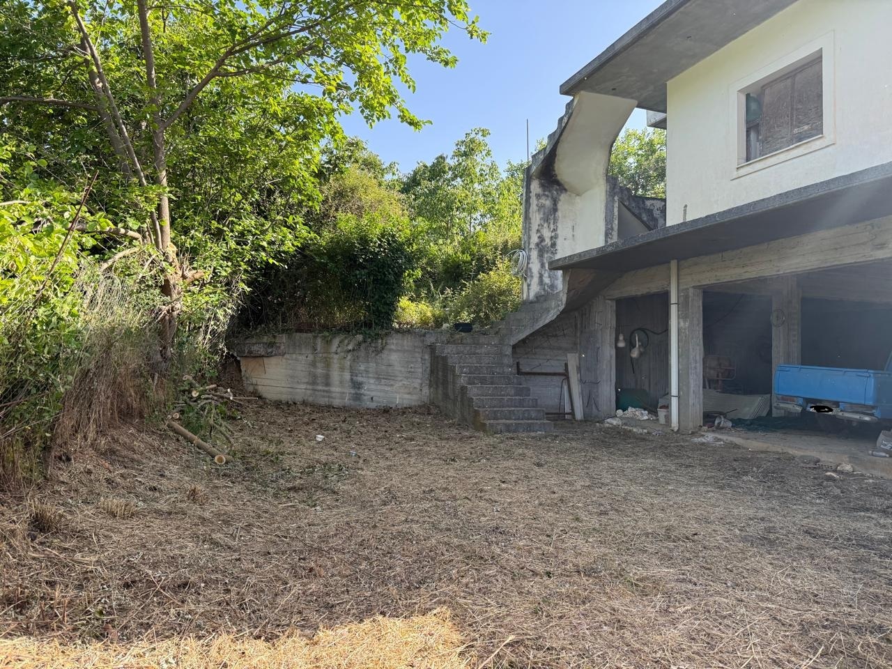 Semi-finished home for Sale near Alikianos. ID 04-10497