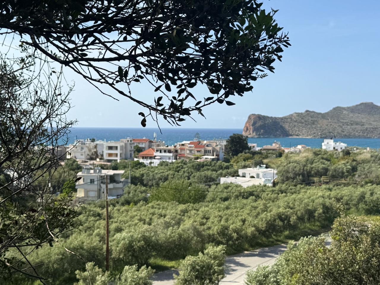Seaview Plot with Building license for sale in Agia Marina. ID 03-3235