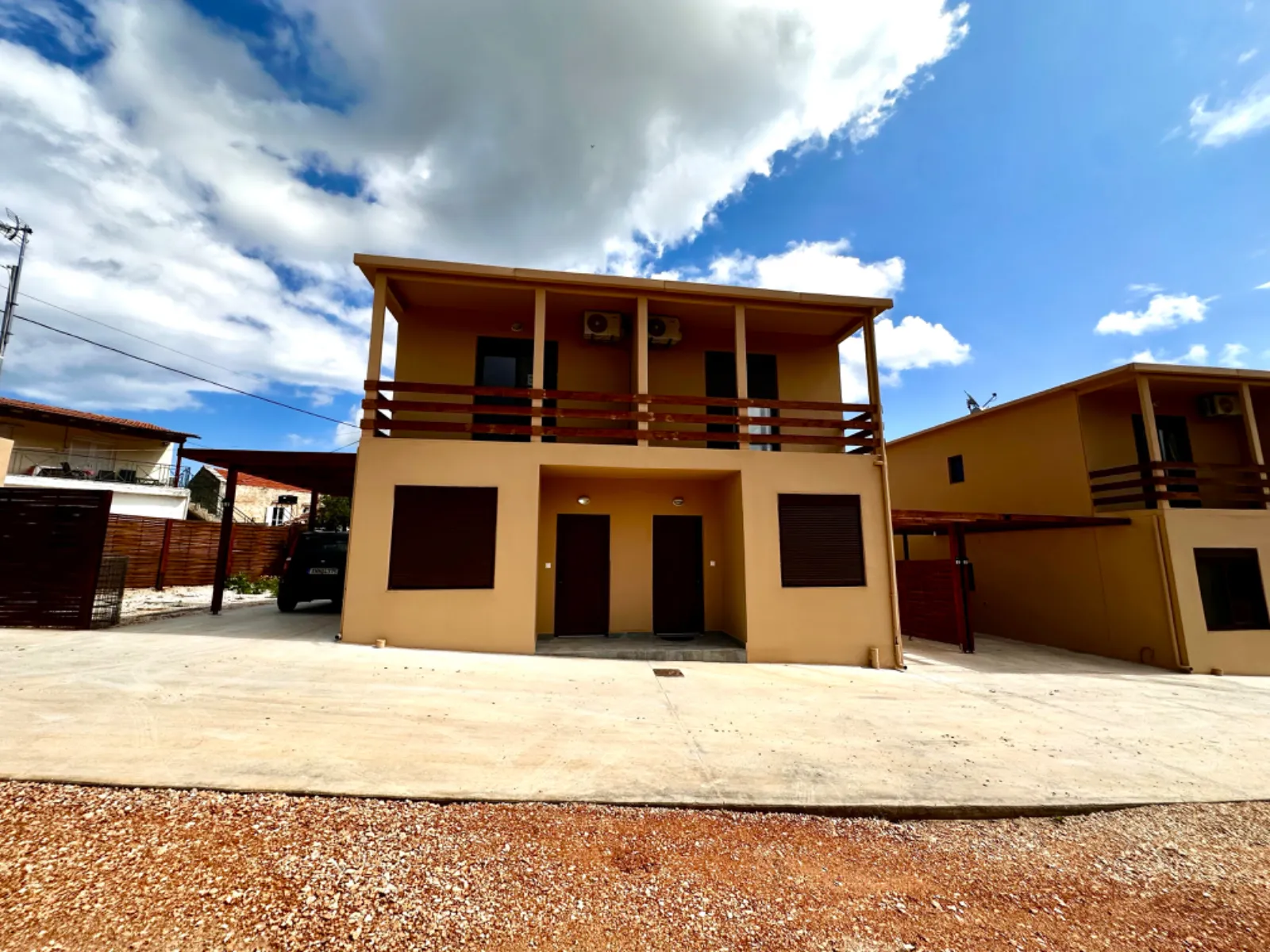 Maisonette for sale in Vamos. ID 04-10153