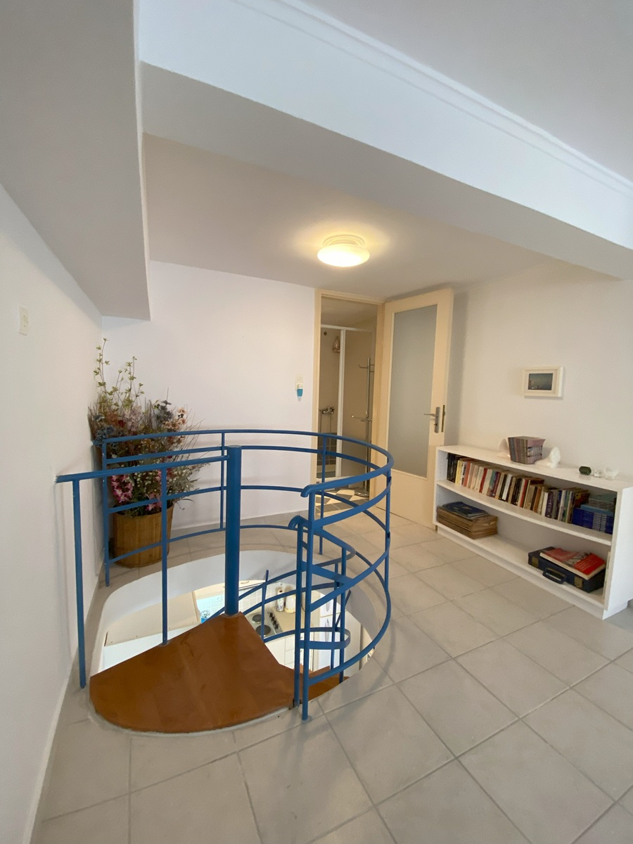 Apartment on Tzanakaki Street for sale. ID 04-9932