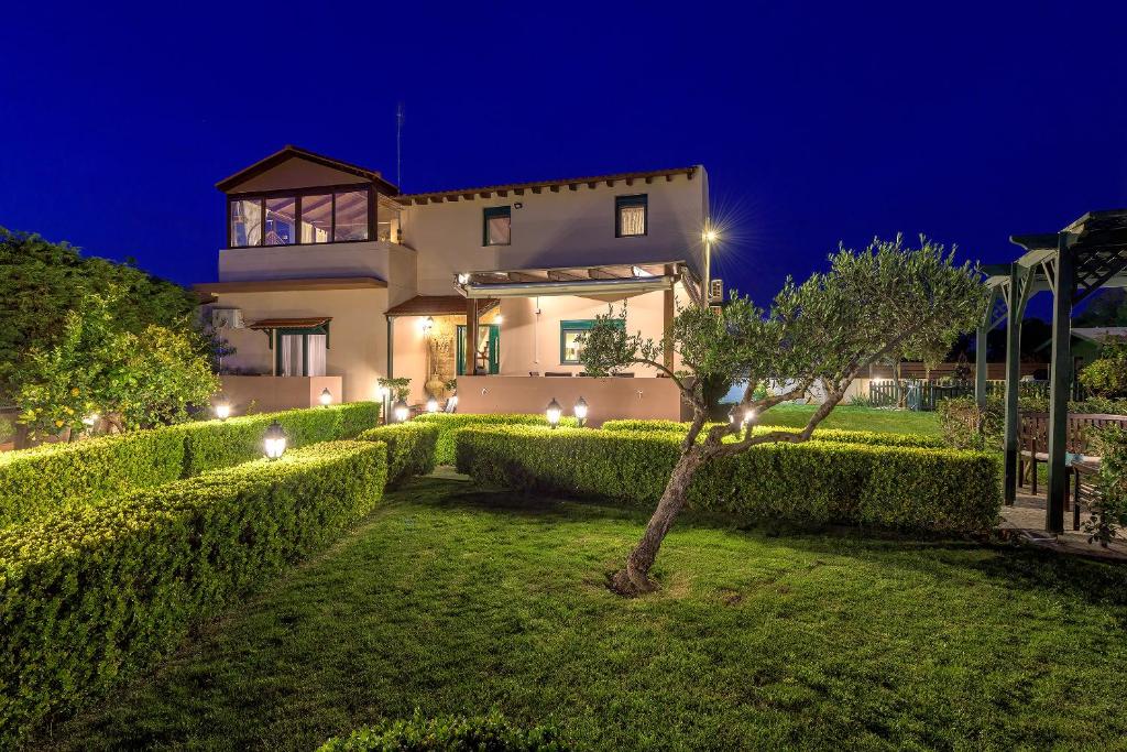 Luxury House for sale in Rhodes. ID R4-9564