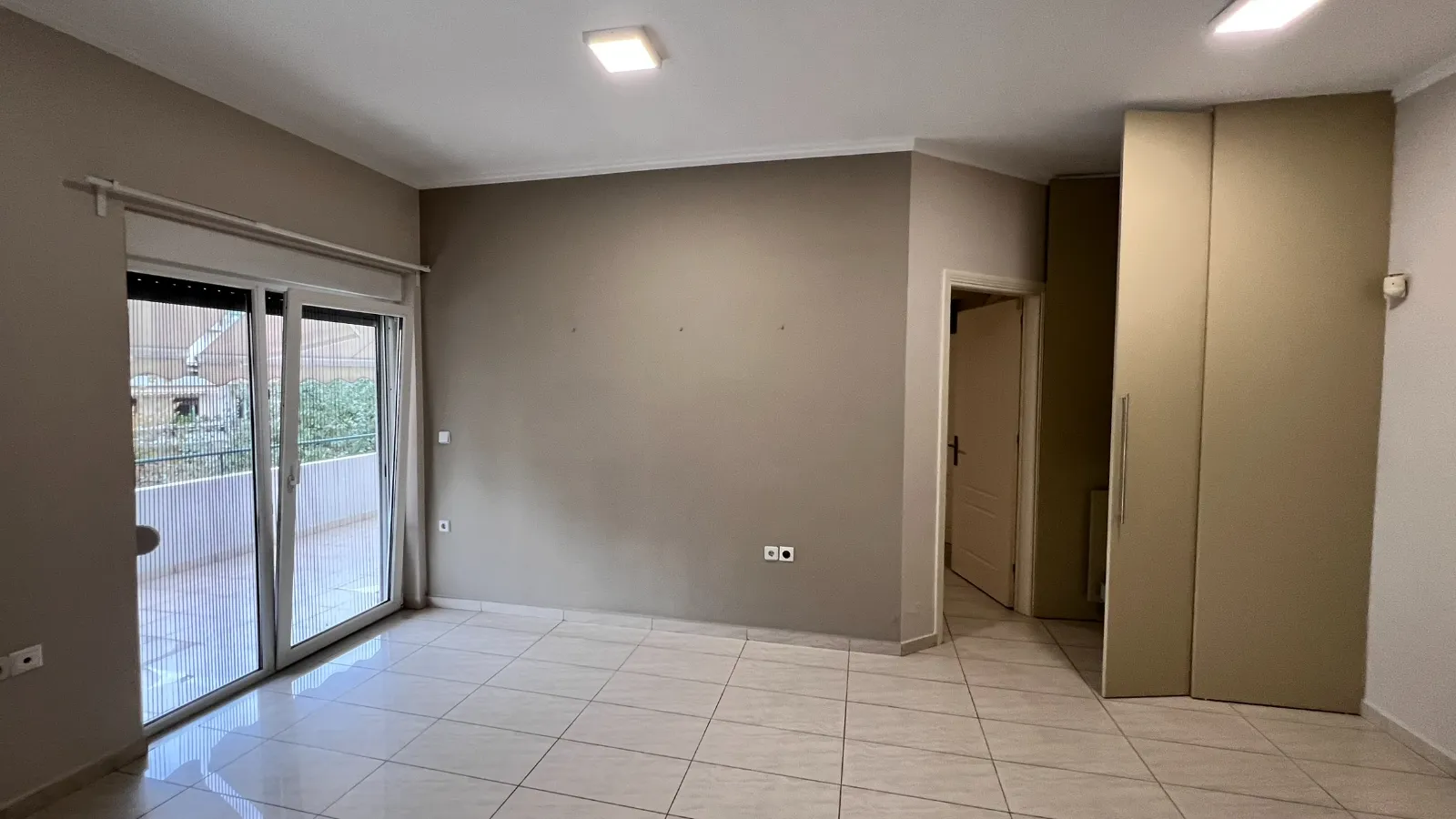 Office Space for Rent in Chania. ID 001-1280