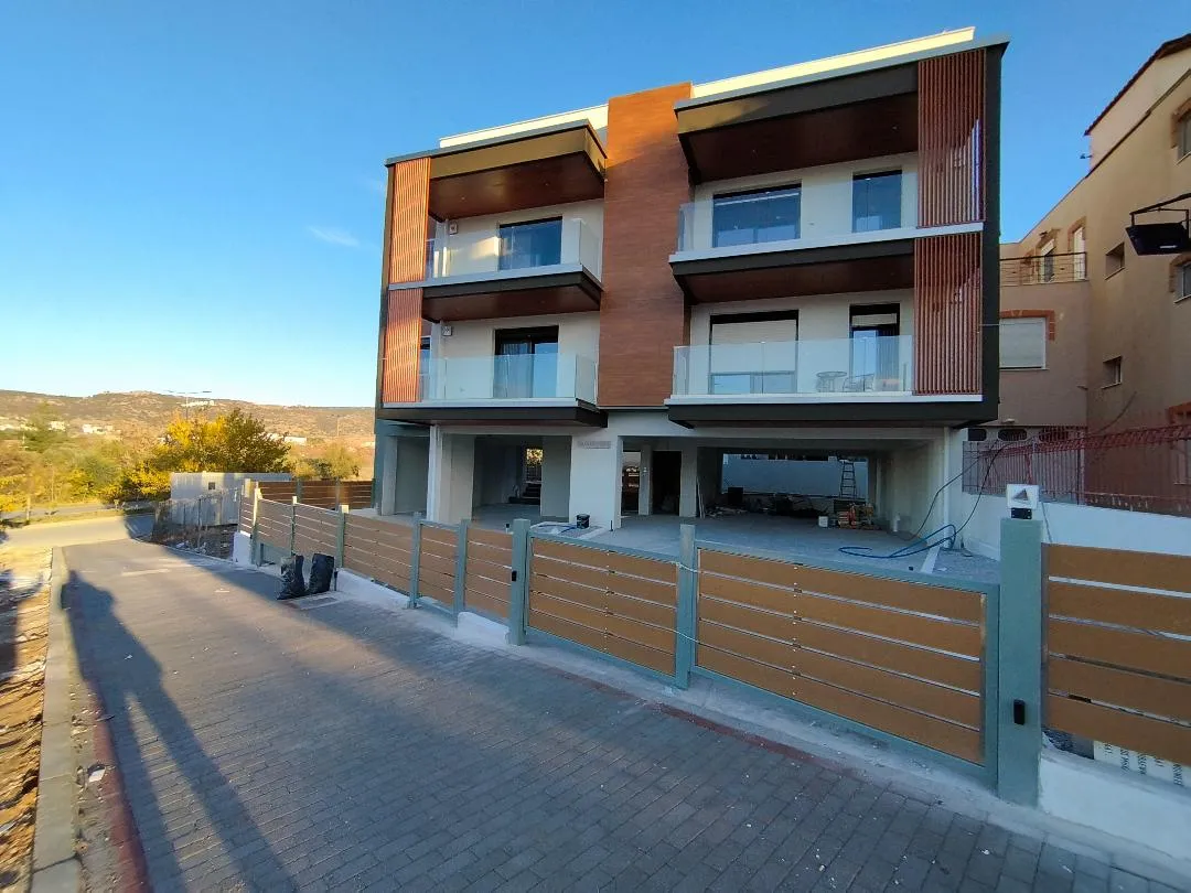 Maisonette in Thessaloniki for sale. ID Th4-9280