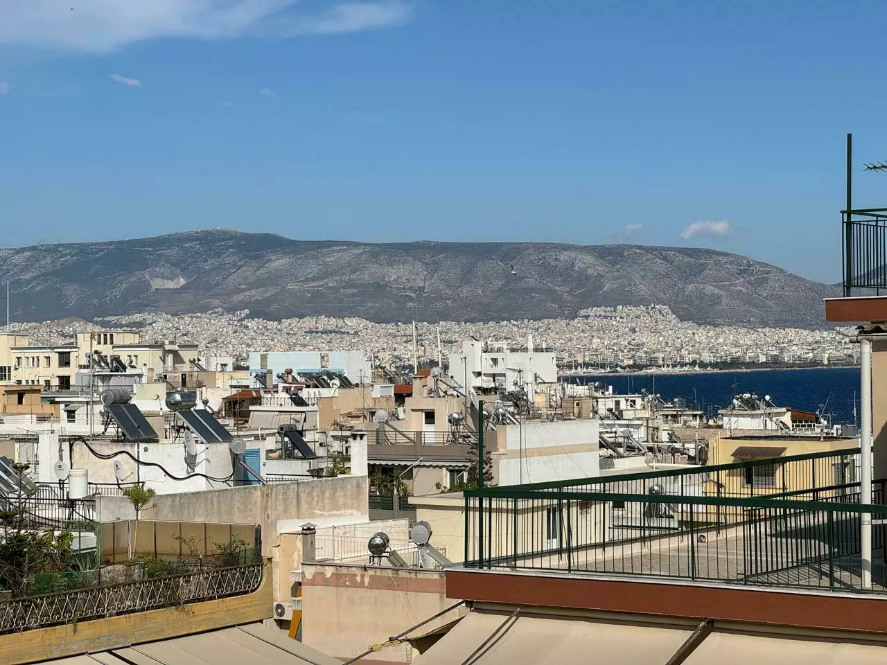 Seaview Studio for sale in Piraeus. ID A4-9129