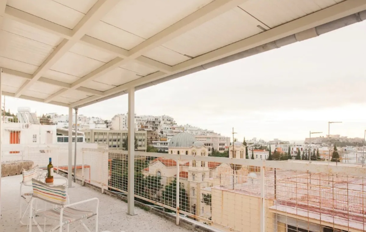 Studio in Exarchia for sale. ID A4-9112