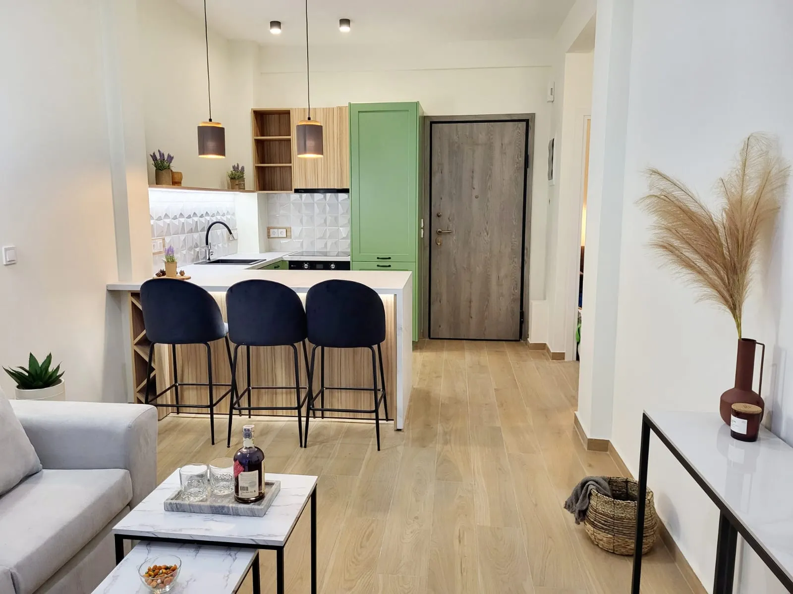 One Bedroom Apartment for sale in Exarchia. ID A4-8873