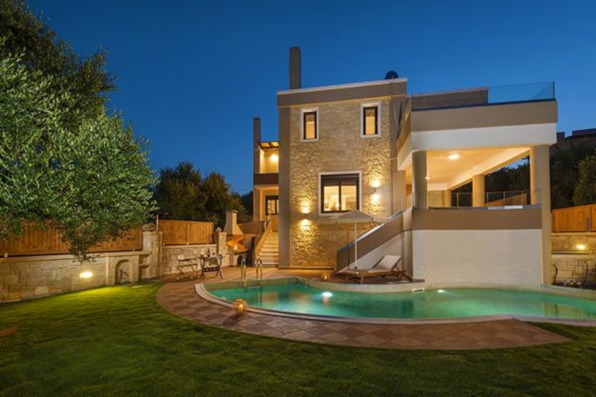 Seaview Villa for sale near Kolymbari. ID 0v-1180