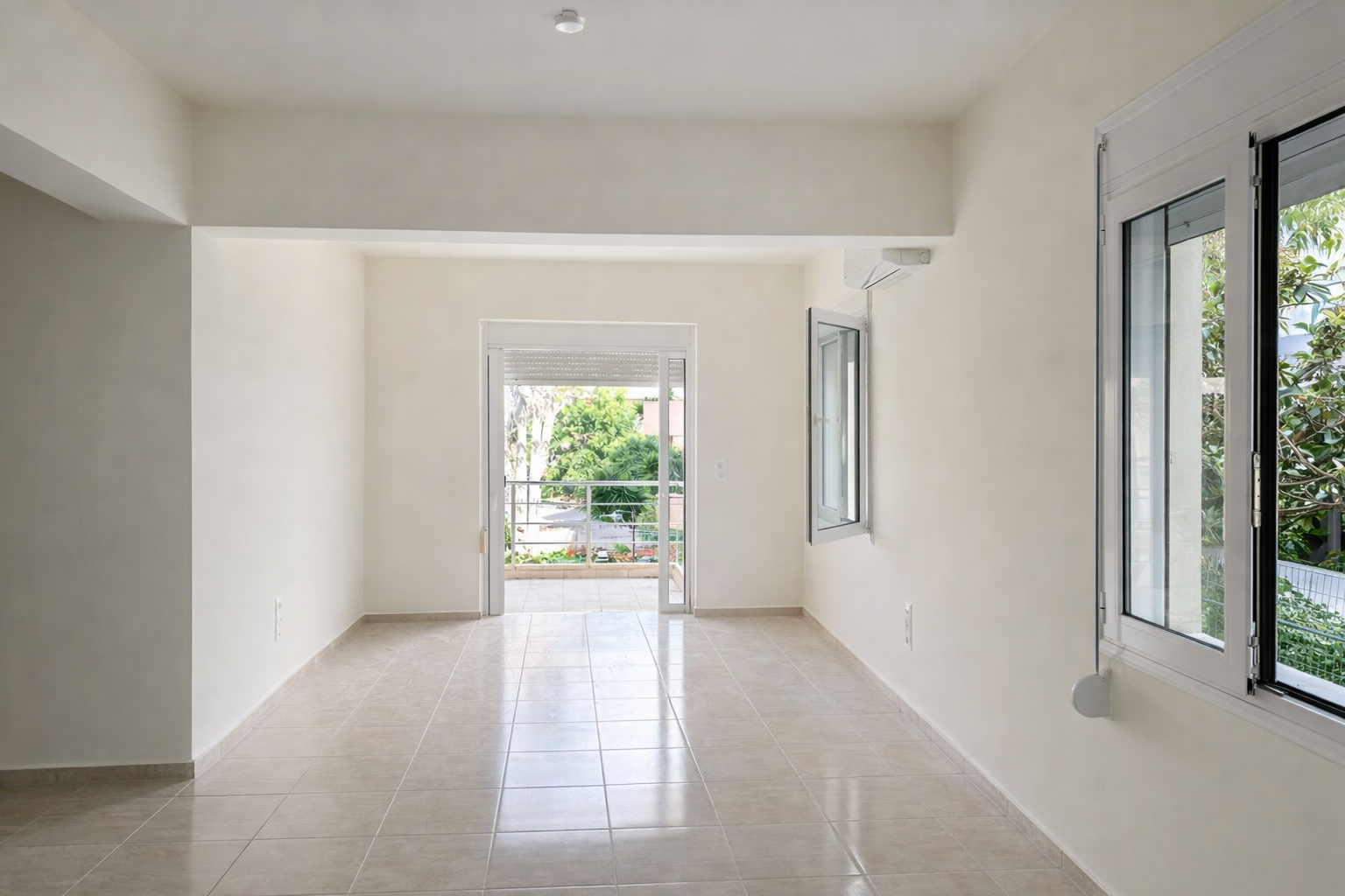 Three Bedroom Apartment for sale in Chania. ID 04-8455