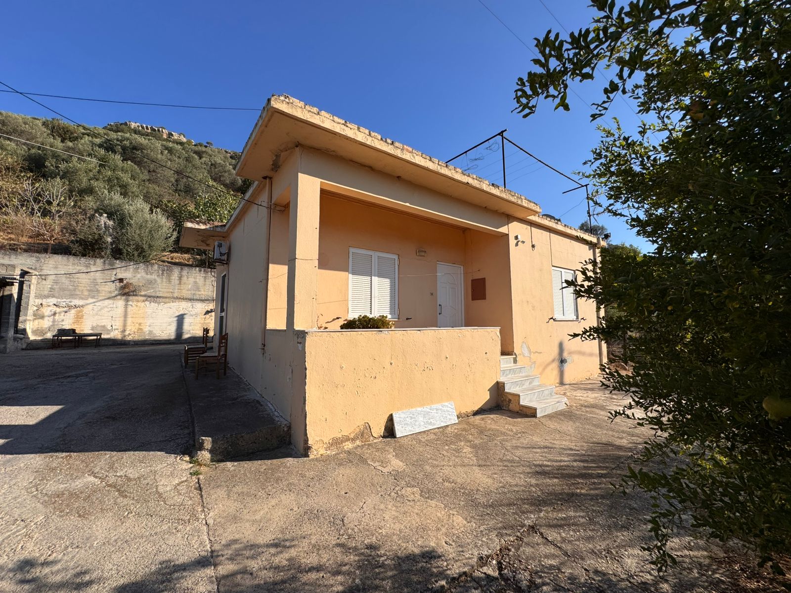 Detached House for sale in Perivolia. ID 04-8329