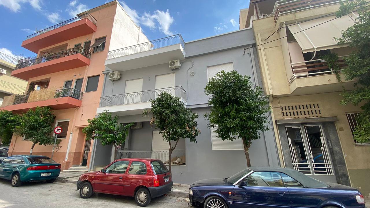 Building with Two Apartments for sale in Vyronas. ID AB-1436