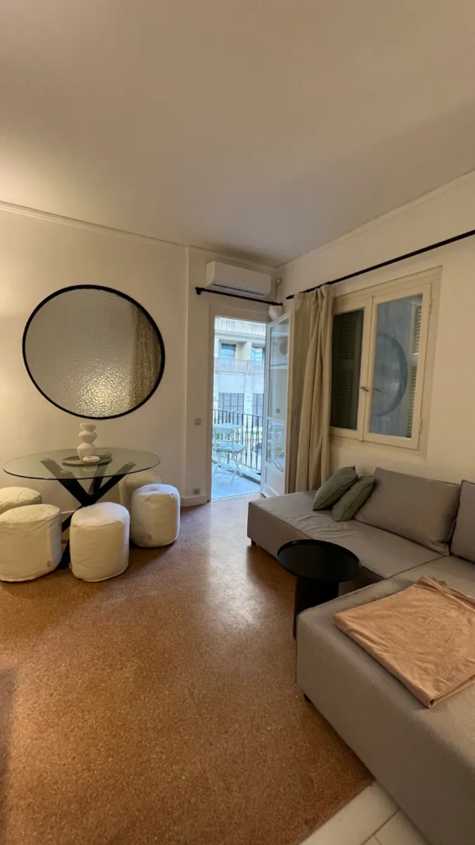 One Bedroom Apartment for sale in Omonoia Athens. ID A4-8079