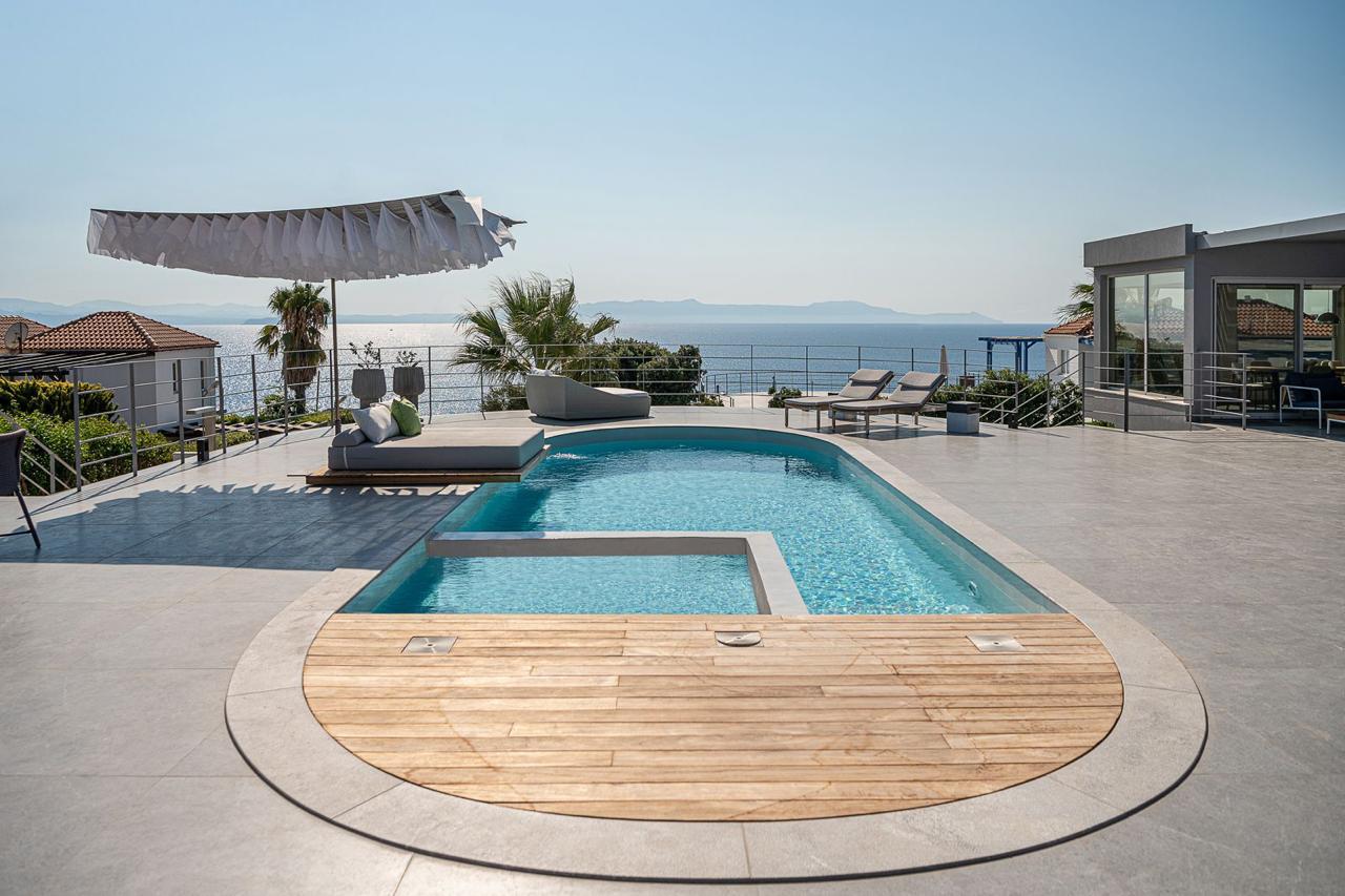 Luxurious Villa for sale in Tersanas. ID 0V-1121