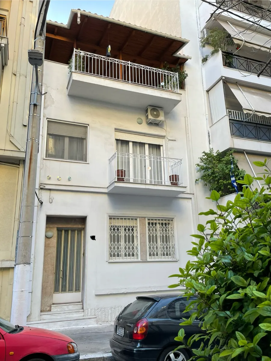 Three Story Apartment Building for sale in Piraeus. ID A4-7898