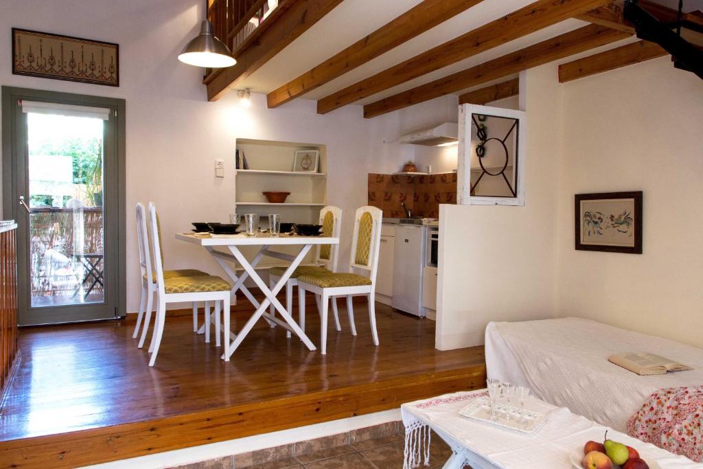 Loft House for Rent in Nea Chora Chania. ID 04-7820