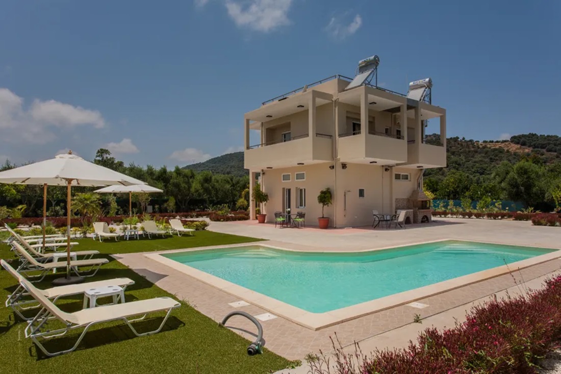 Investment Property for sale near Chania city. ID 04-7738