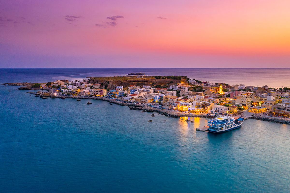 Unique Property for sale in Paleochora. ID 06-487