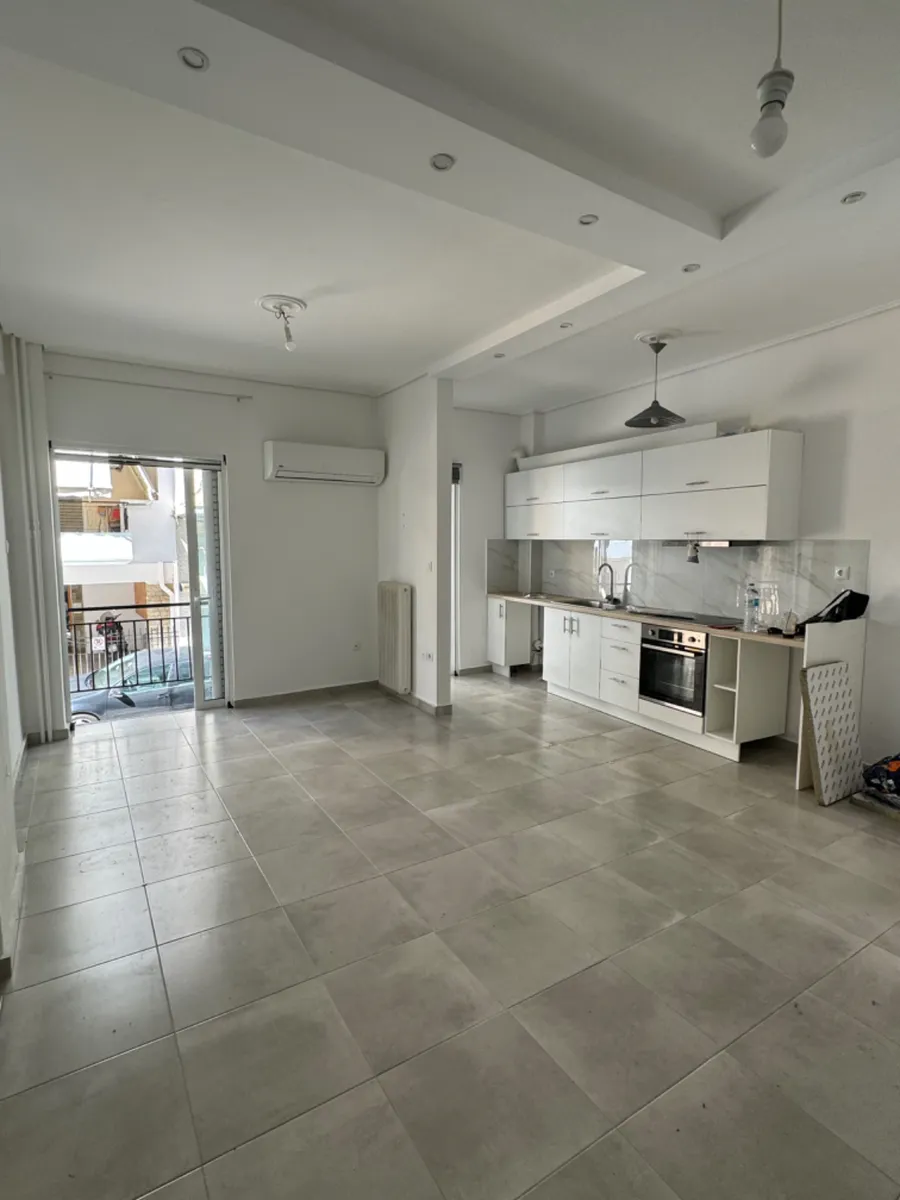 Apartment in Kastella for sale in Piraeus. ID A4-7671