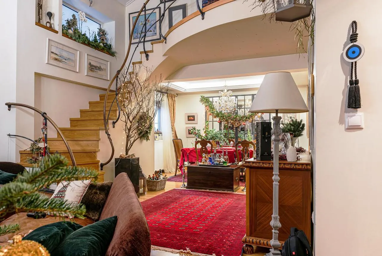 Luxury Duplex Apartment for sale in Voula. ID A4-7606