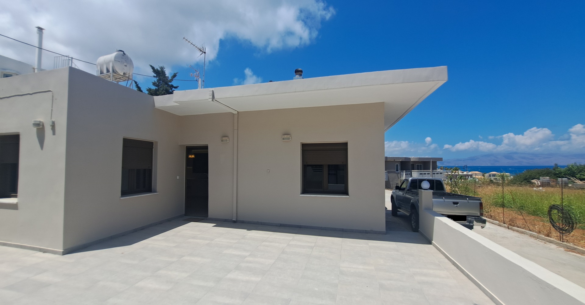 Seaview House for sale in Agia Marina. ID 04-7654