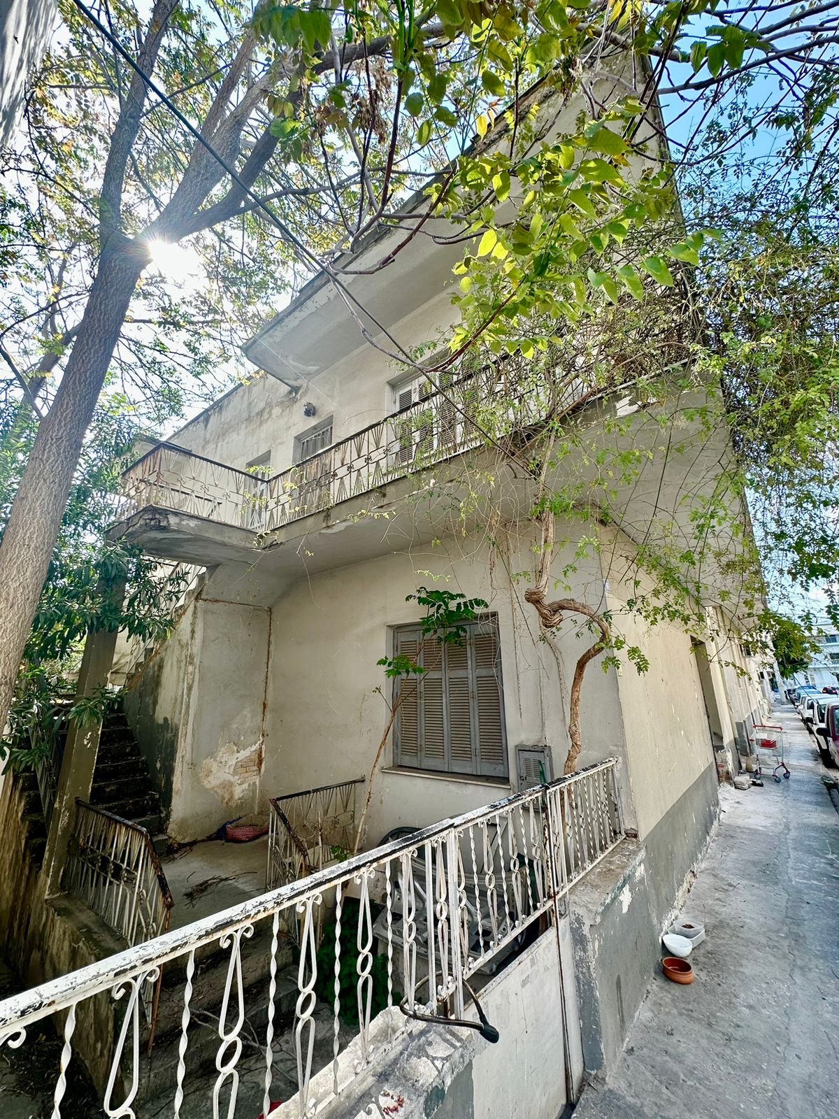 Athens Building in Peristeri for sale. ID AB-1396