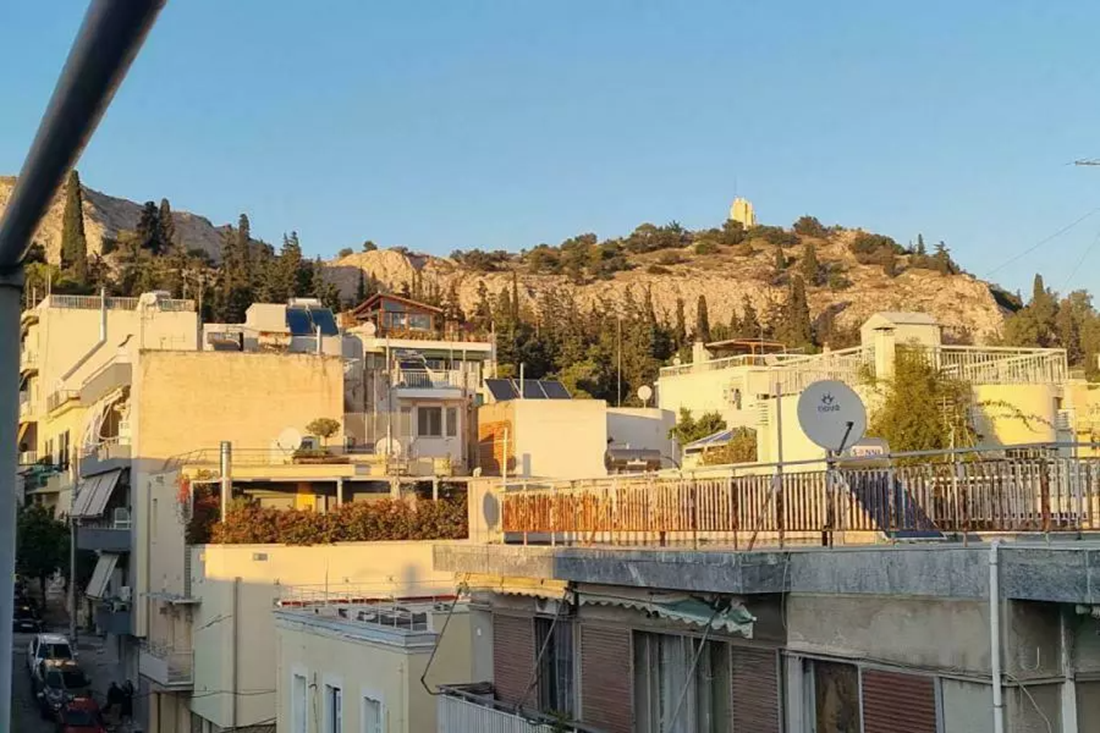 Top Floor Apartment for sale in Koukaki. ID A4-7619